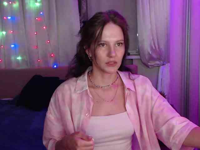 __--_-___---_-_-_- webcam