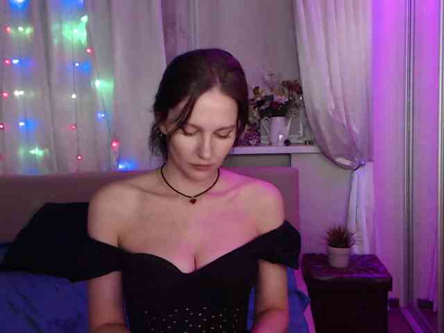 __--_-___---_-_-_- webcam
