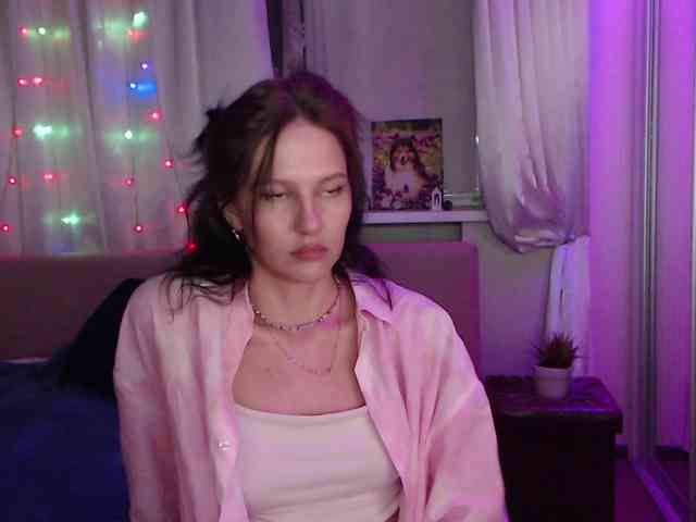 __--_-___---_-_-_- webcam
