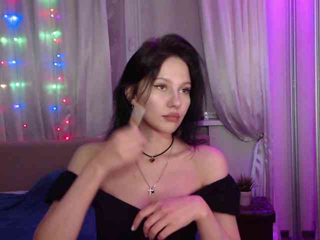 __--_-___---_-_-_- webcam