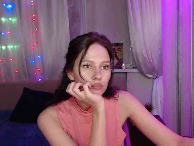 __--_-___---_-_-_- webcam