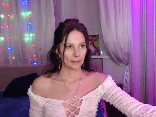 __--_-___---_-_-_- webcam