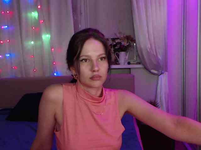 __--_-___---_-_-_- webcam