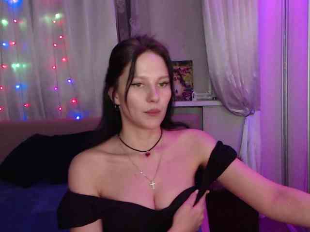 __--_-___---_-_-_- webcam