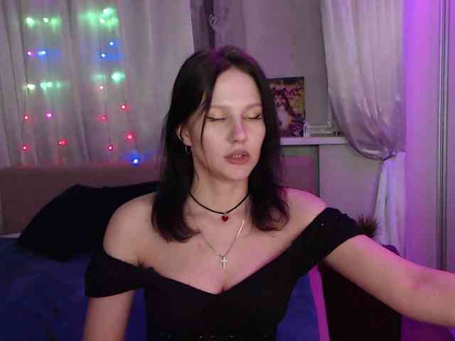 __--_-___---_-_-_- webcam