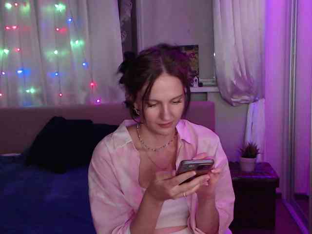 __--_-___---_-_-_- webcam