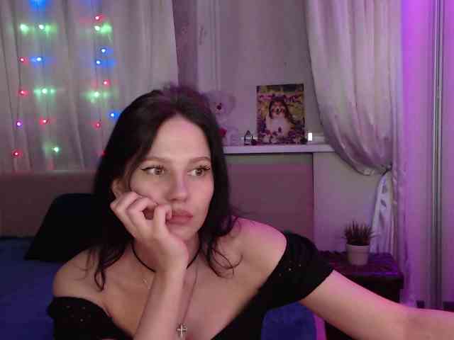 __--_-___---_-_-_- webcam