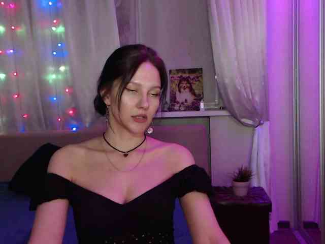 __--_-___---_-_-_- webcam