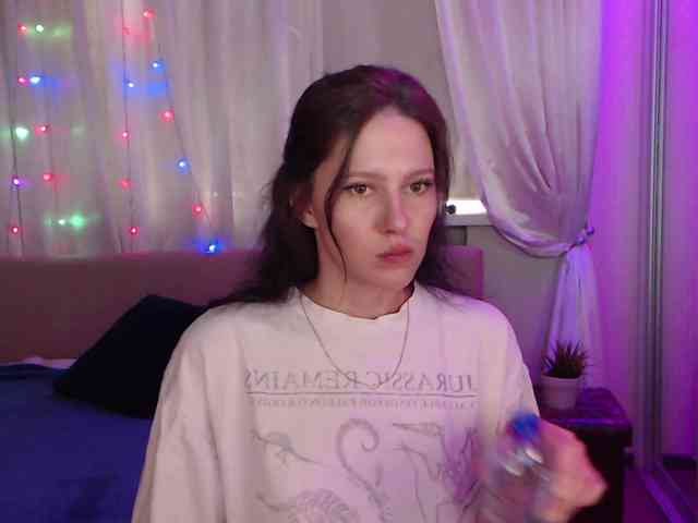 __--_-___---_-_-_- webcam