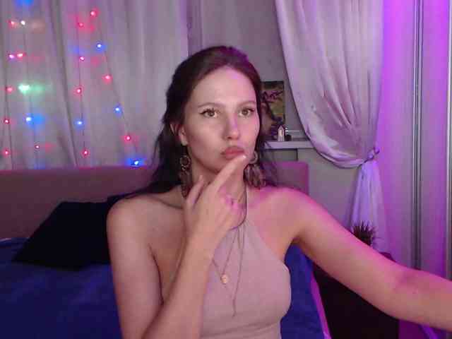 __--_-___---_-_-_- webcam