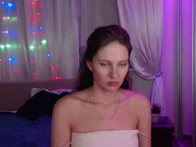 __--_-___---_-_-_- webcam