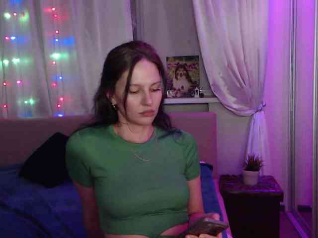 __--_-___---_-_-_- webcam
