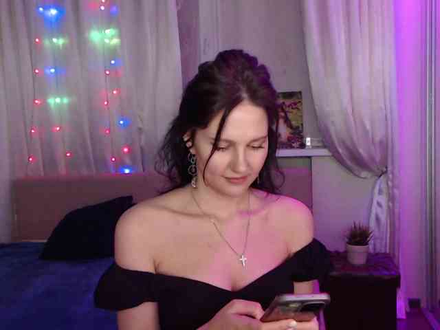 __--_-___---_-_-_- webcam