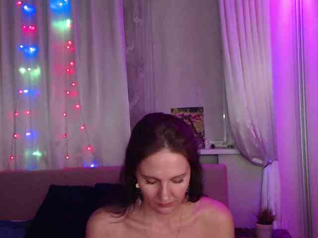 __--_-___---_-_-_- webcam
