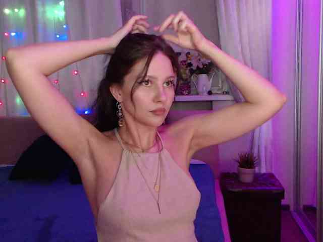 __--_-___---_-_-_- webcam