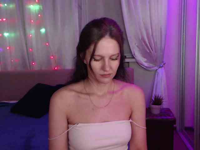 __--_-___---_-_-_- webcam