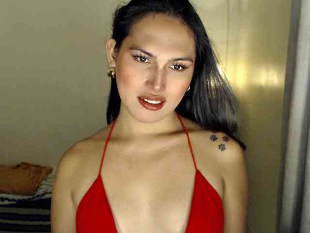 Cherrynovats's cam show statistics and live stream