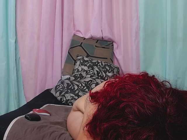 KarinaMolina's BongaCams show and profile