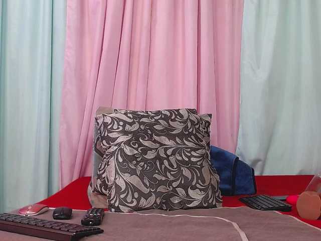 KarinaMolina's BongaCams show and profile