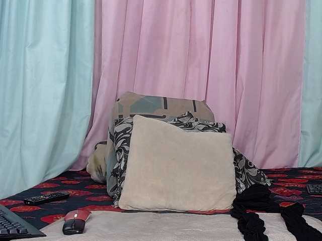 KarinaMolina Live Cam on BongaCams