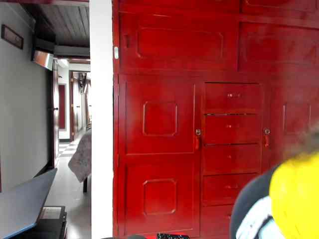Isabella221 webcam