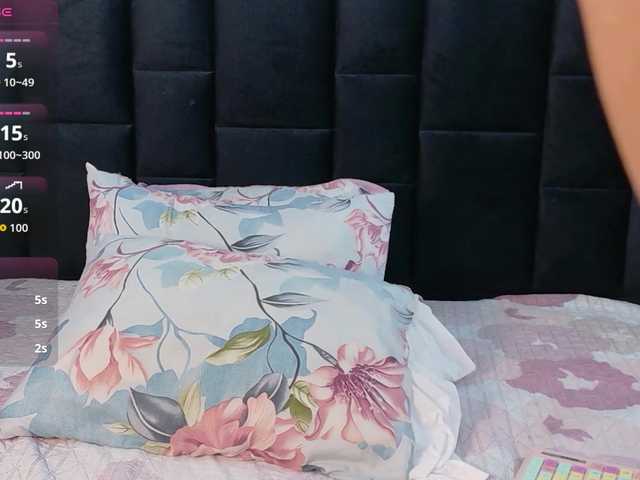 kinkyhousewifee live cam on BongaCams