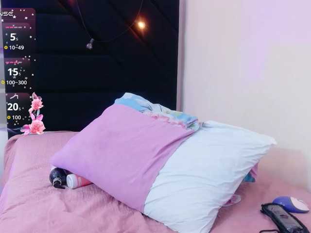 kinkyhousewifee live cam preview