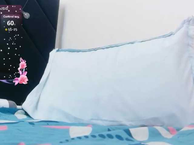 kinkyhousewifee live cam on BongaCams