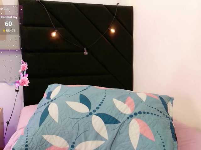 kinkyhousewifee live cam