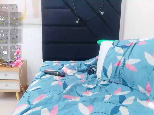 kinkyhousewifee live cam preview