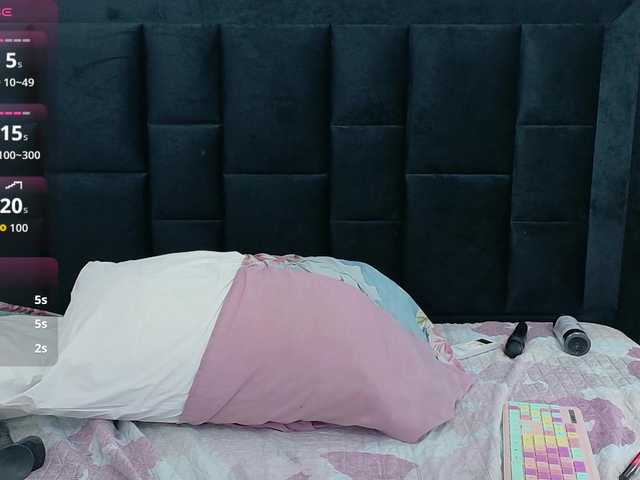 kinkyhousewifee live cam on BongaCams