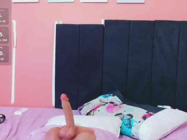 kinkyhousewifee webcam