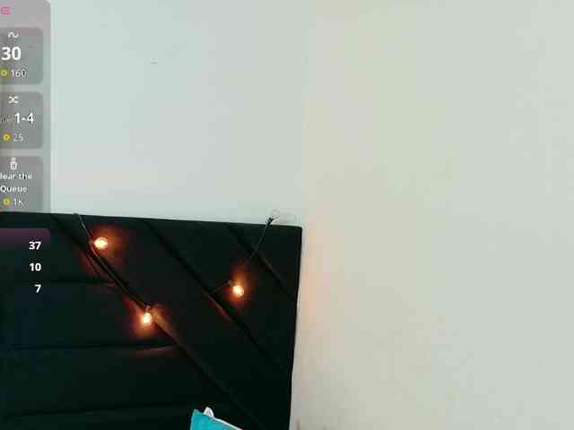 kinkyhousewifee webcam