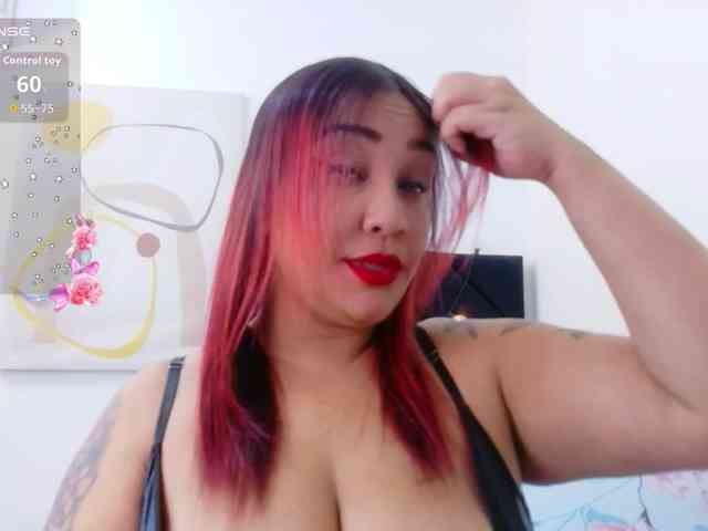 kinkyhousewifee
