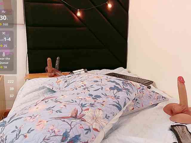 kinkyhousewifee