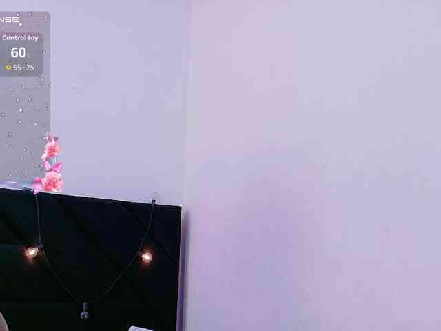 kinkyhousewifee webcam