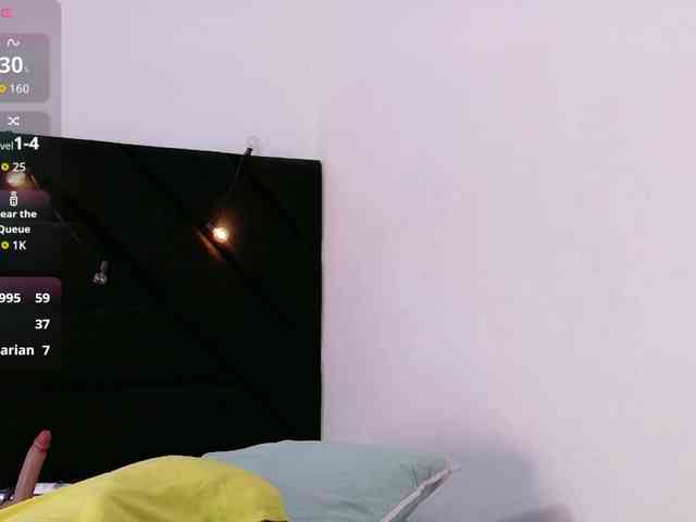 kinkyhousewifee webcam