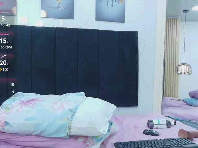 kinkyhousewifee webcam