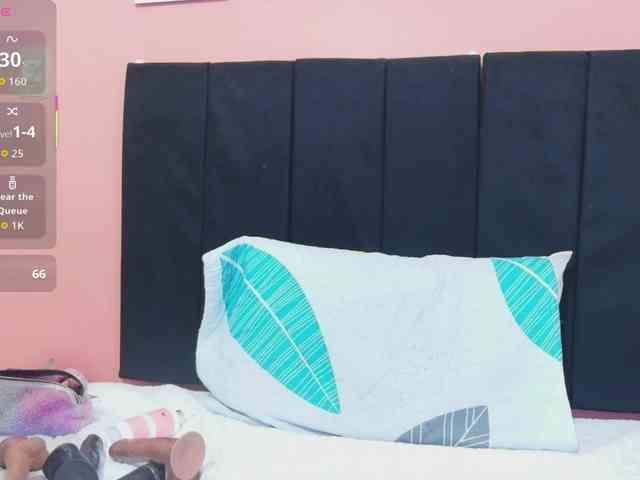 kinkyhousewifee webcam