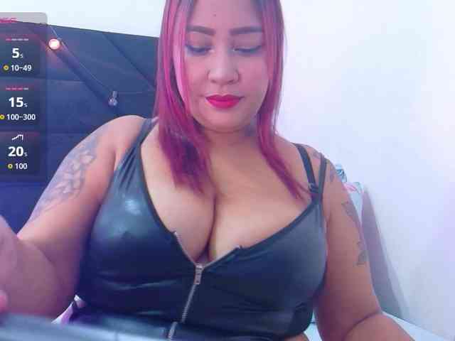 kinkyhousewifee