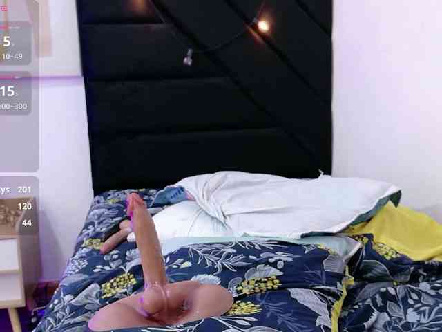 kinkyhousewifee webcam