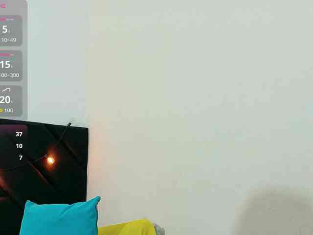 kinkyhousewifee webcam