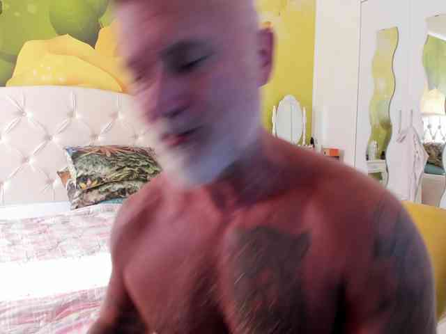 blowmyxxl Sex Cam Show