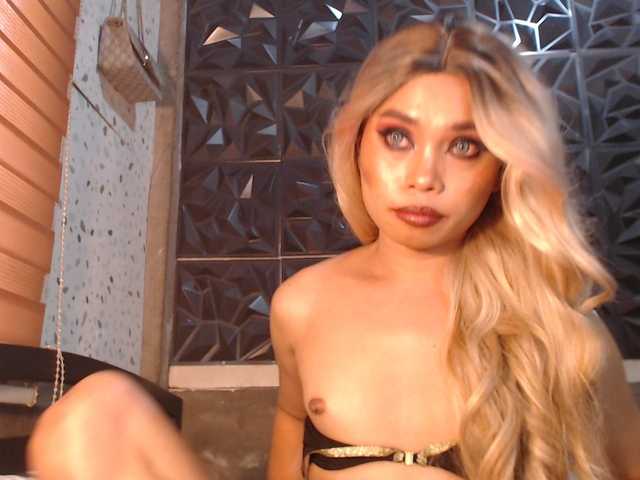 Majas_suckablecock live webcam show
