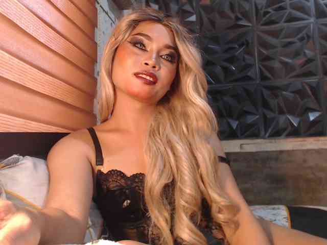 Majas_suckablecock