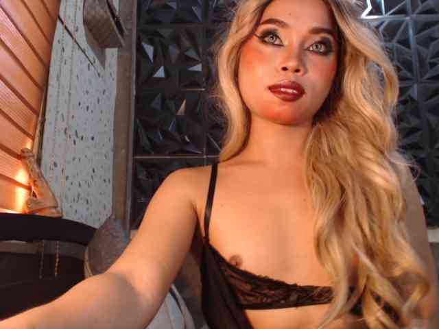 Majas_suckablecock