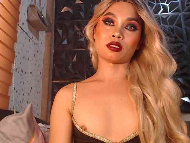 Majas_suckablecock