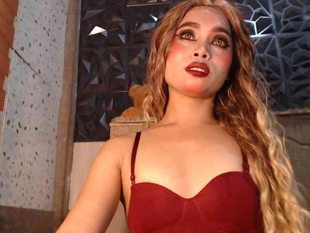 Majas_suckablecock