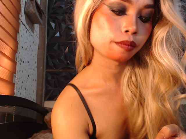 Majas_suckablecock