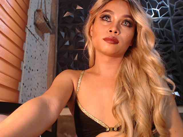 Majas_suckablecock